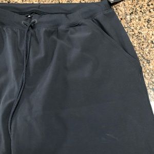 NWT Women’s UA Sport Woven Pant